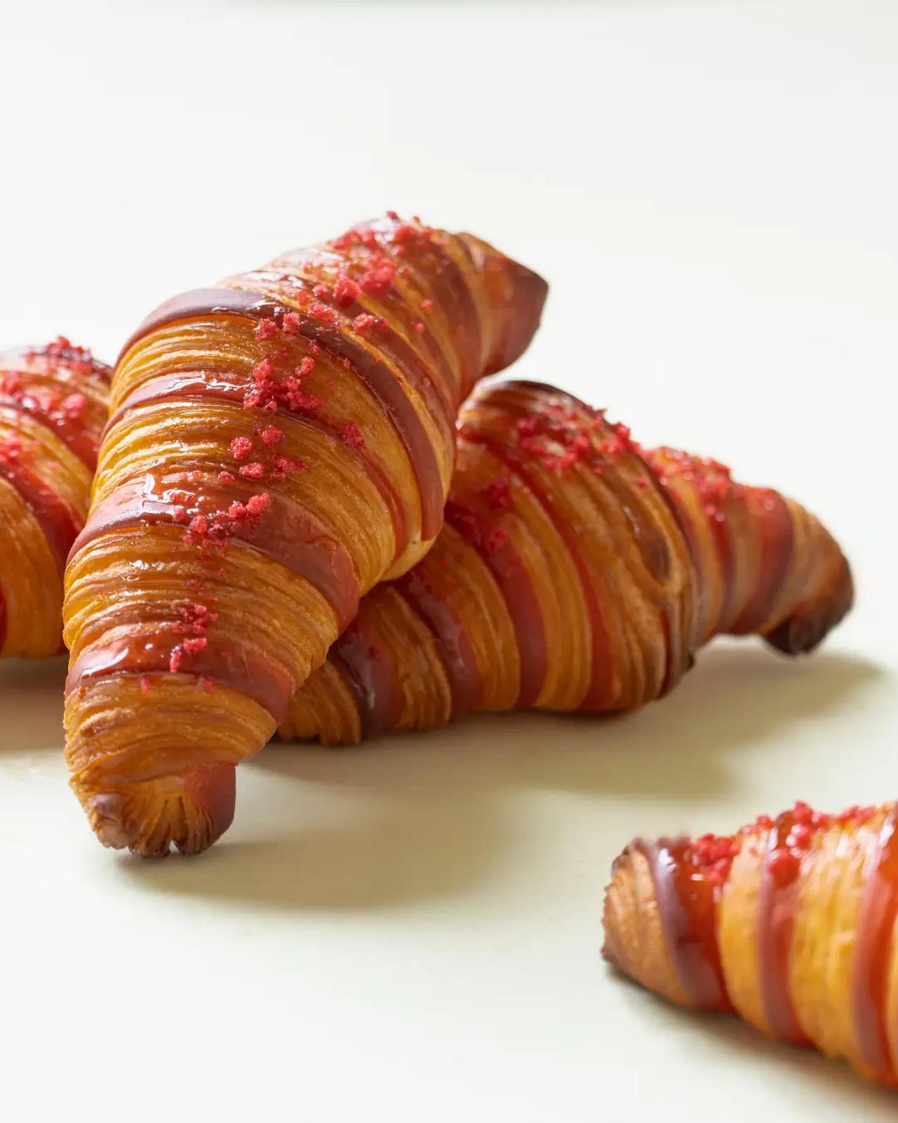 画像: サクサク食感がクセになるクロワッサン