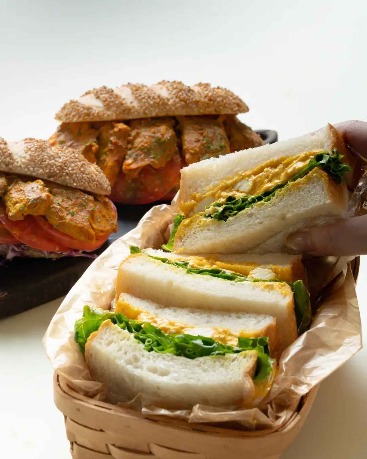 画像: 丁寧につくられた野菜を使ったサンドイッチ