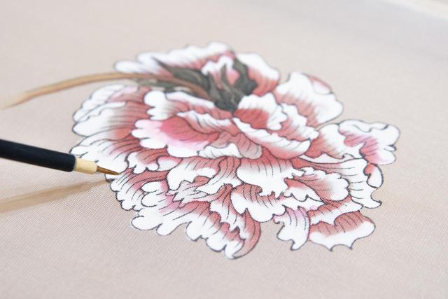 画像: 4.ワークショップ「絵絹に花をえがく」