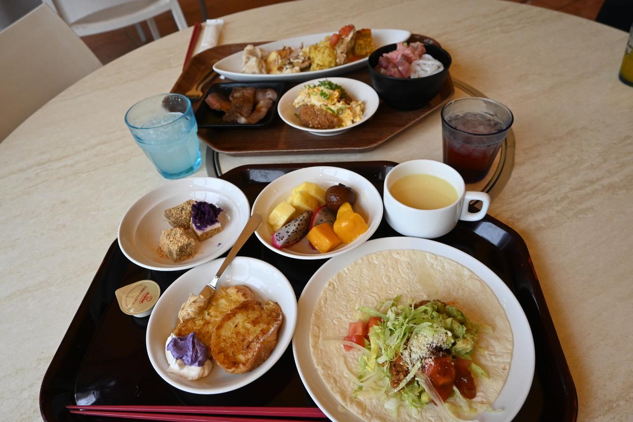 画像1: 地元の味を堪能する朝食ブッフェ