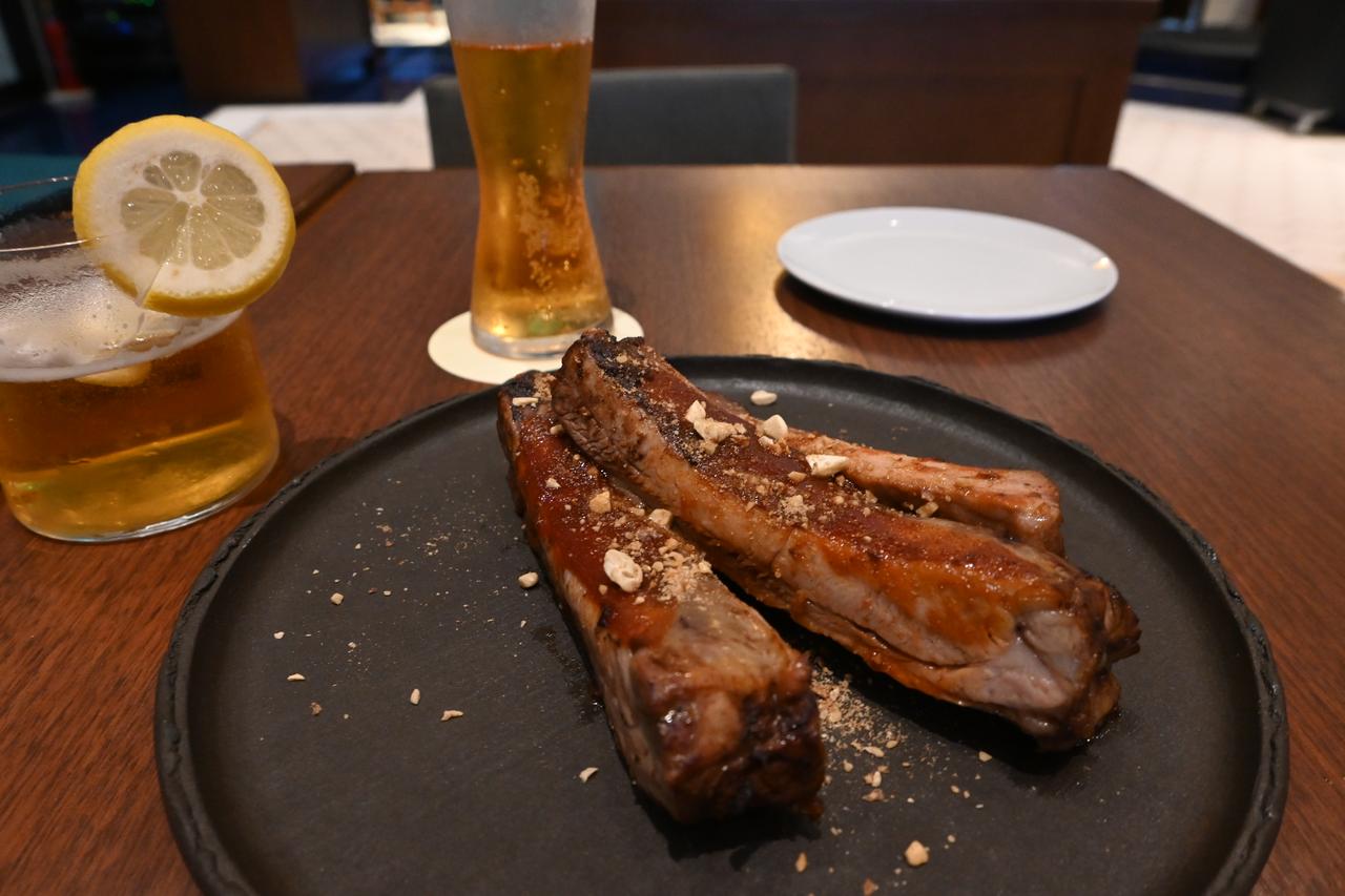 画像1: 夜は「Brew33 Bar」で大人の時間を