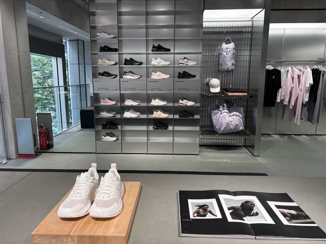 画像4: 銀座に誕生した「都会のサンクチュアリ」。世界で2番目の規模を誇る「On Flagship Store Tokyo Ginza」がオープン。