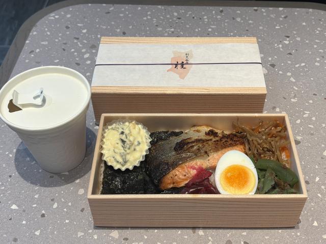 画像: 朝食はお弁当スタイル