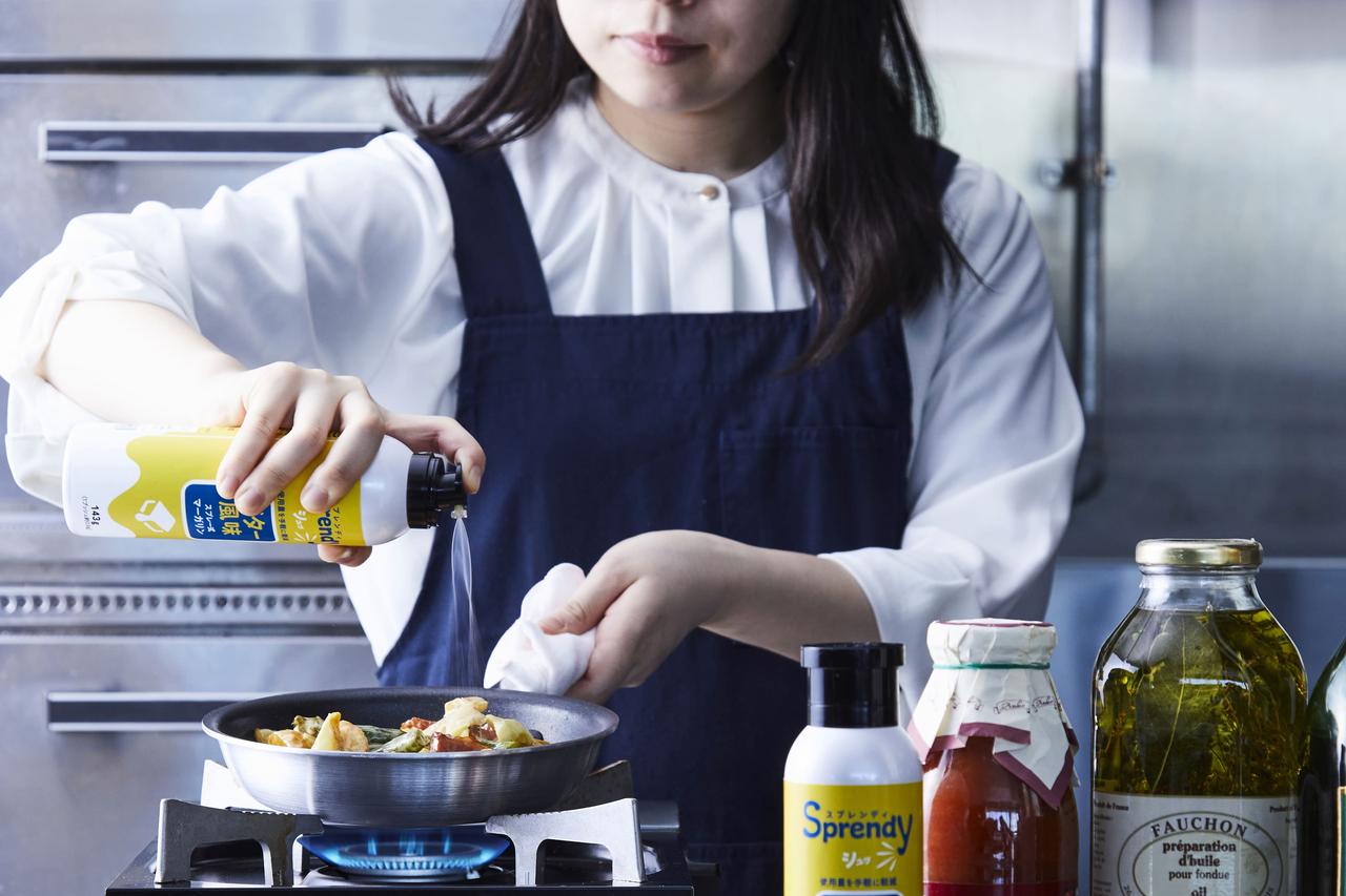 画像1: 塗る時代から“吹きかける”時代へ──1秒で美味しく、スマートに。新感覚マーガリン「スプレンディ143」