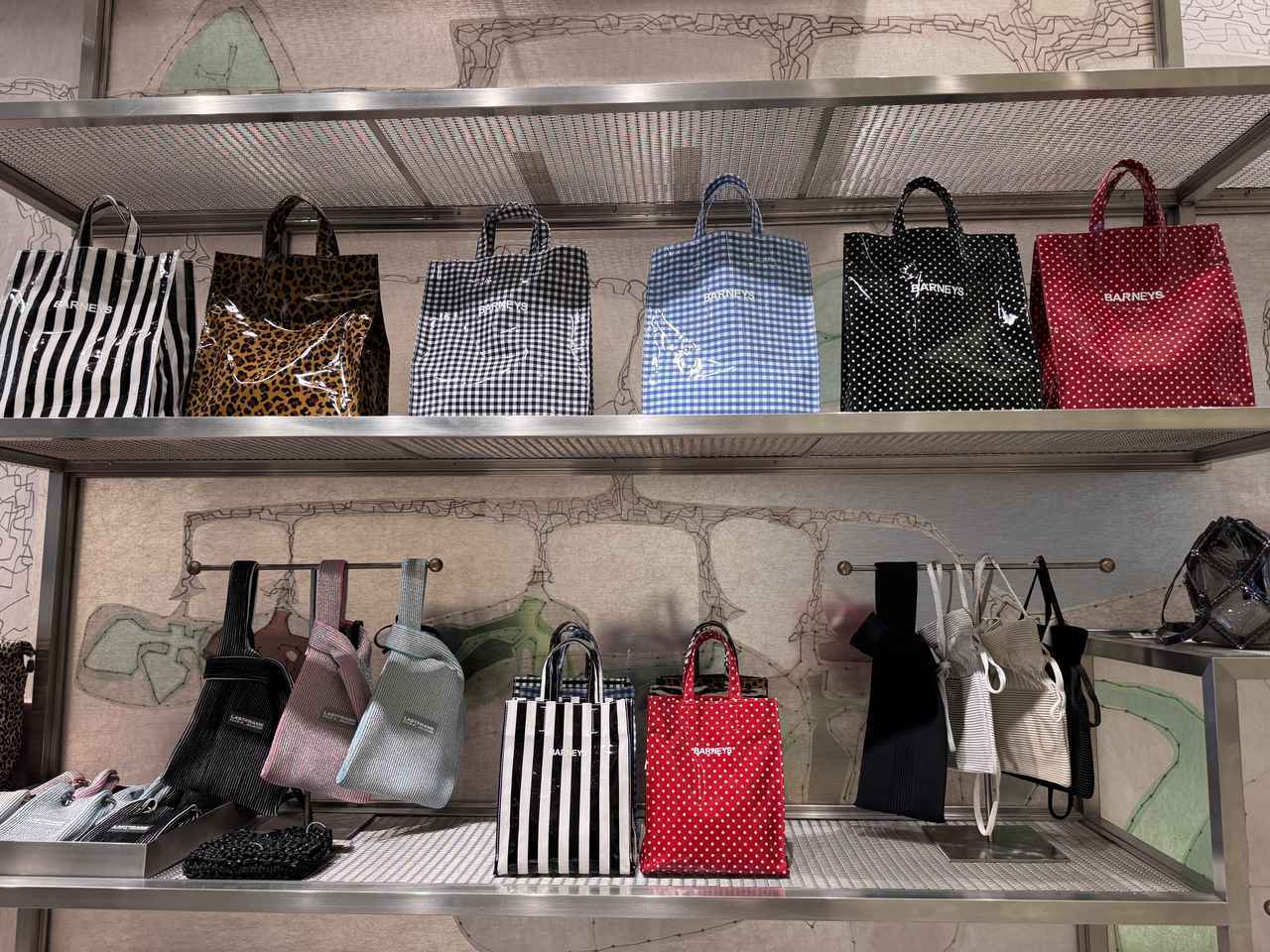 画像1: “GINZA WONDERLAND”へようこそ♡バーニーズ ニューヨーク銀座本店がリニューアルオープン