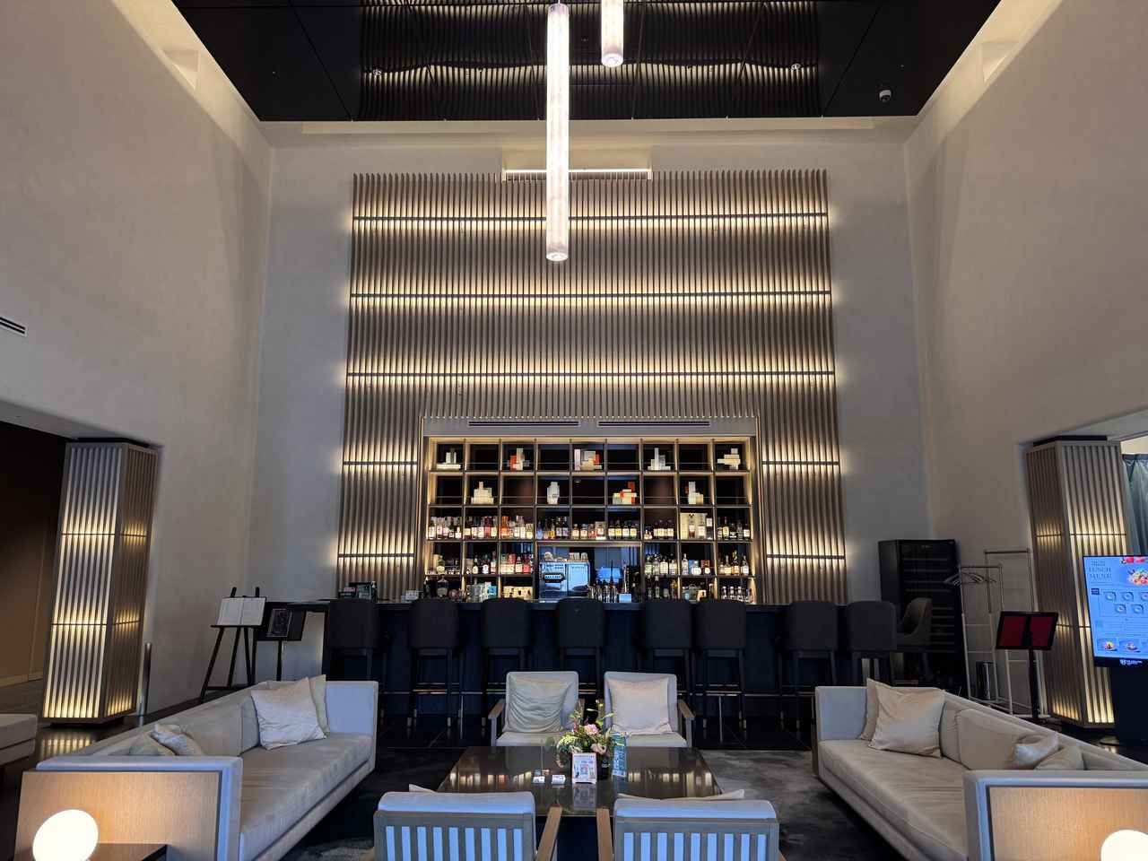 画像2: 御池通を望む京都らしさに浸るラグジュアリーステイ♡【ザ ロイヤルパークホテル アイコニック 京都】で過ごす秋のひととき