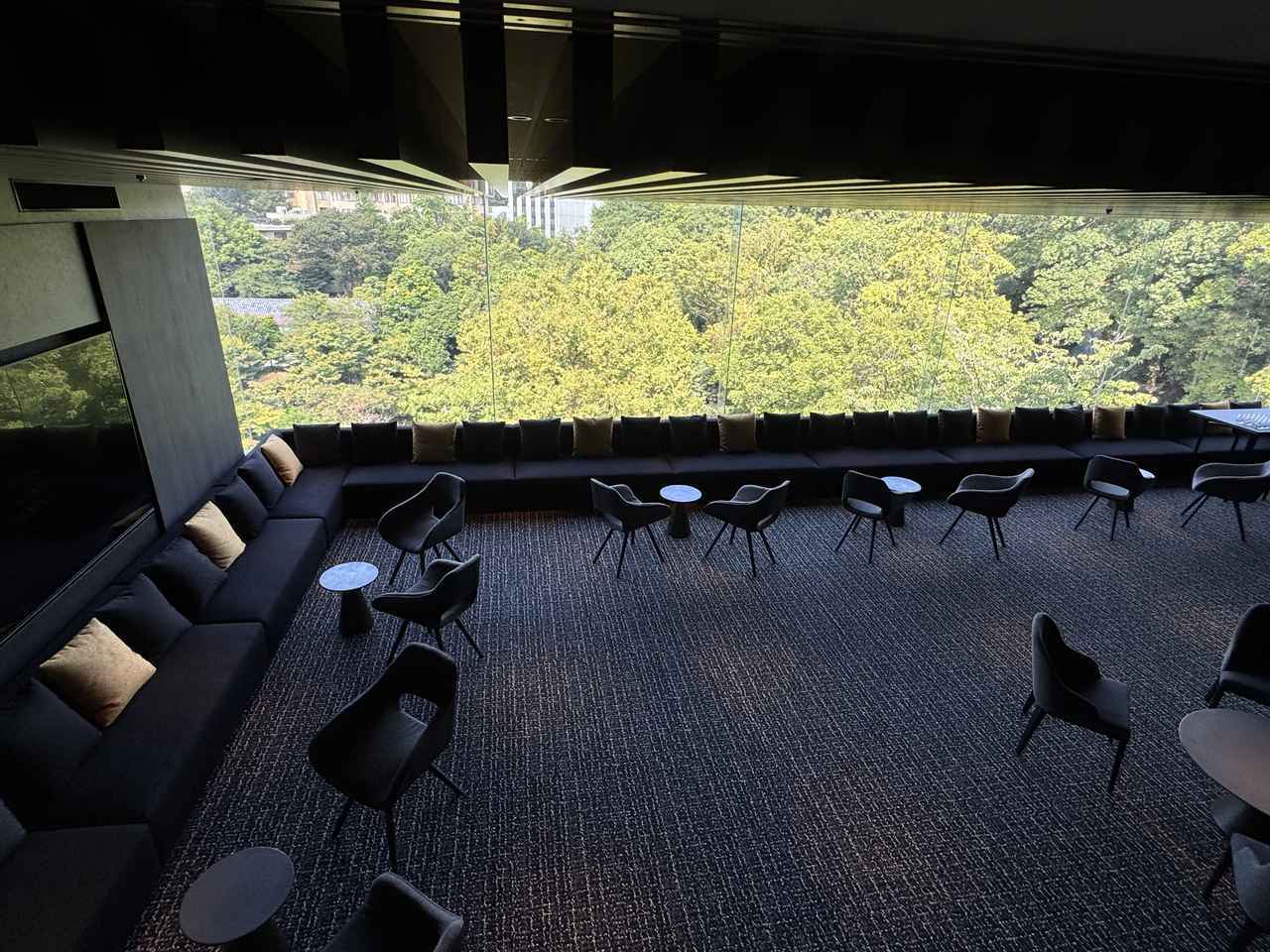 画像: 〈DX推進・AI導入〉 先進的技術の積極的導入