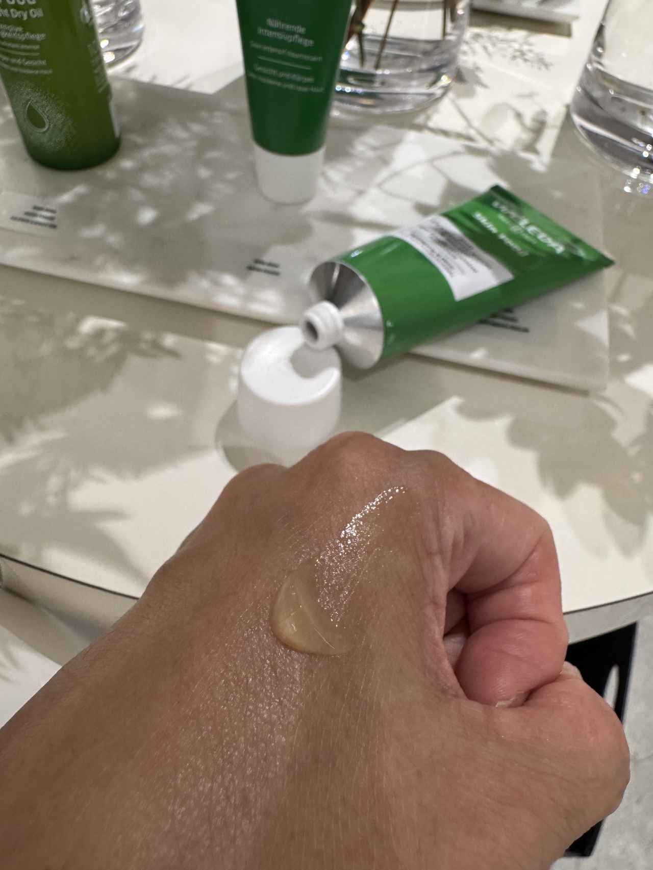 画像: 乾燥肌に、植物のごちそうを♡ヴェレダ『スキンフード ウルトラライトオイル』『スキンフード クレンジングバーム』新登場！