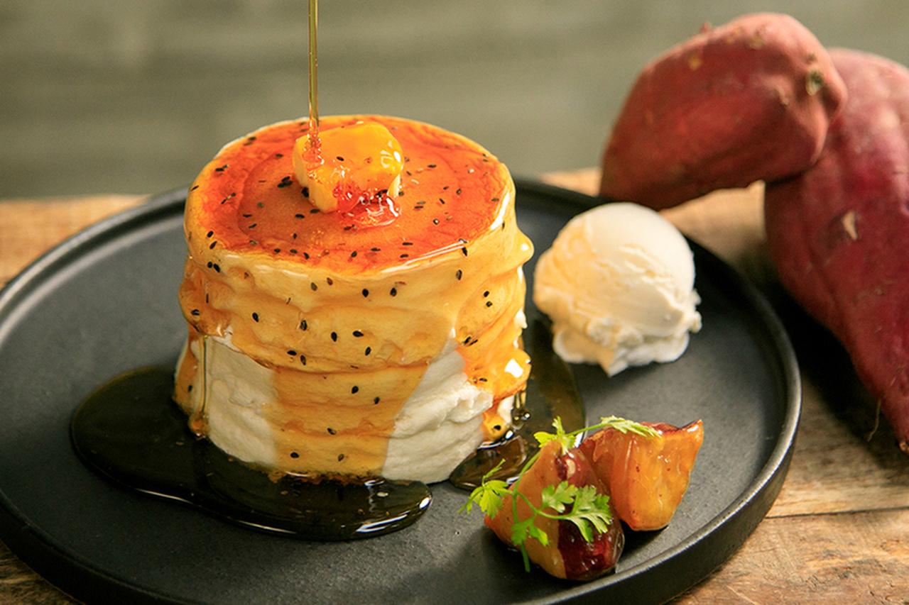 画像: おすすめ期間限定メニュー③:大学芋パンケーキ