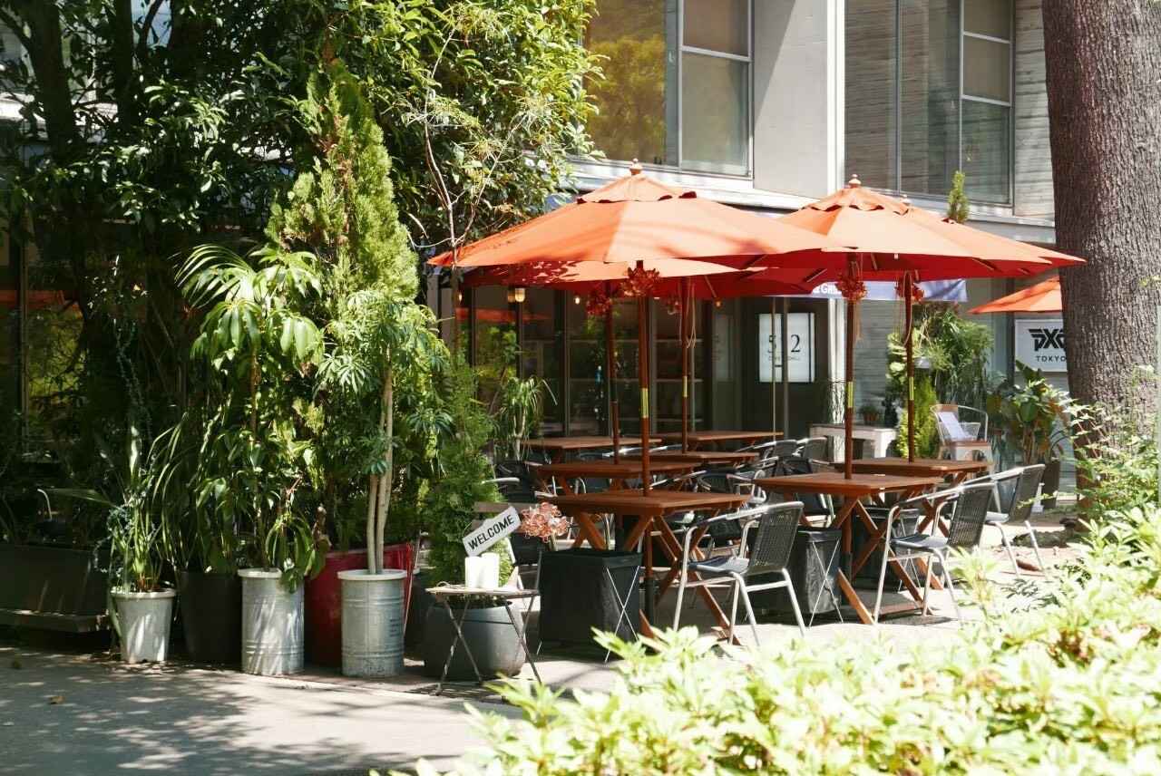 画像: 512 CAFE & GRILL|パンケーキが名物の緑道に面した人気カフェ