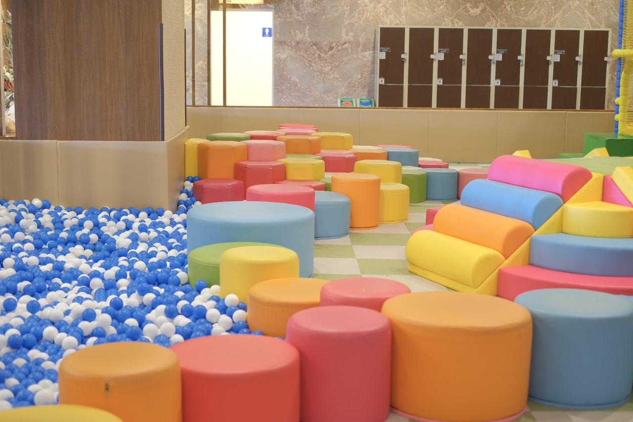 画像: キッズコーナー(ボールプール)