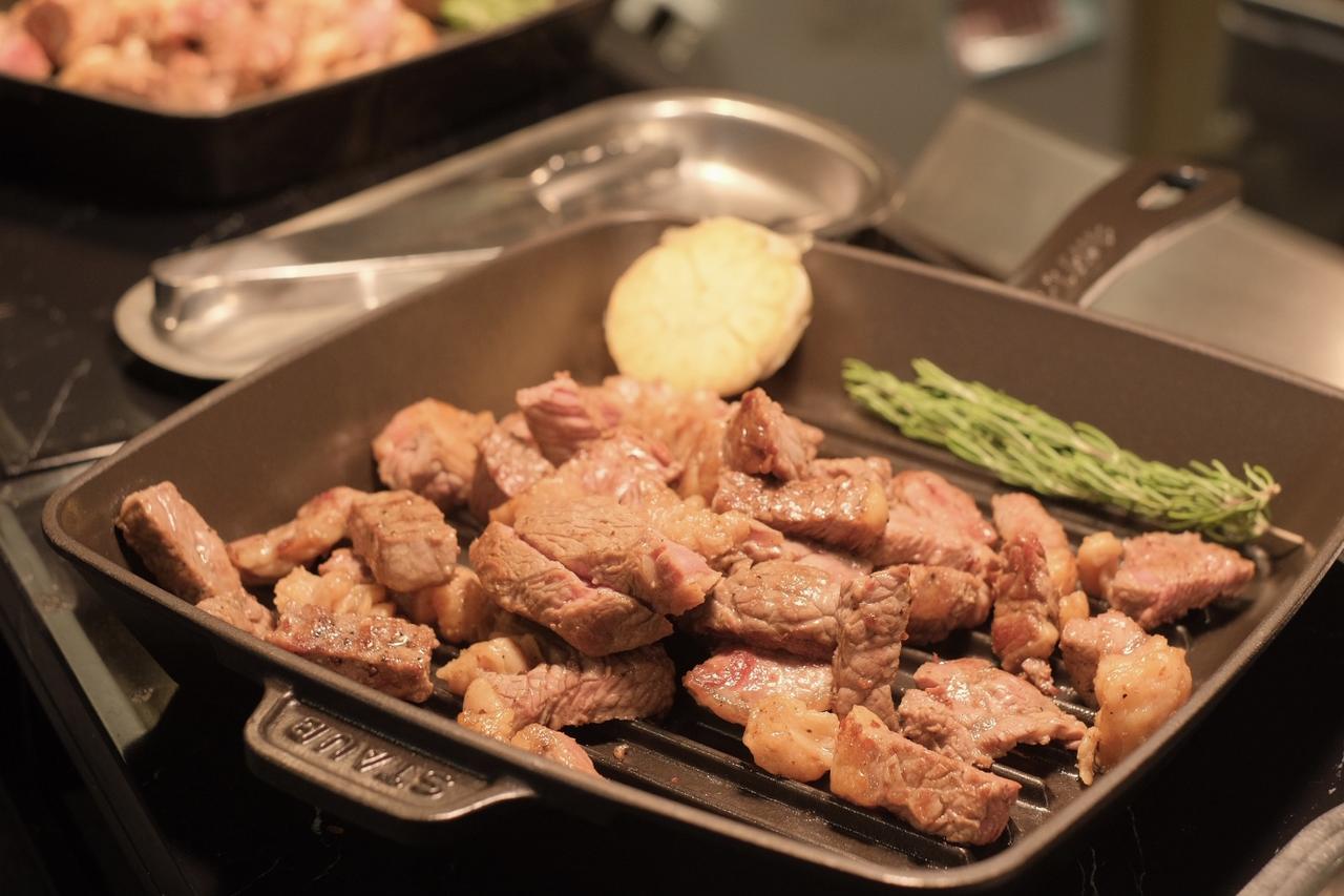 画像: ●ビーフステーキ