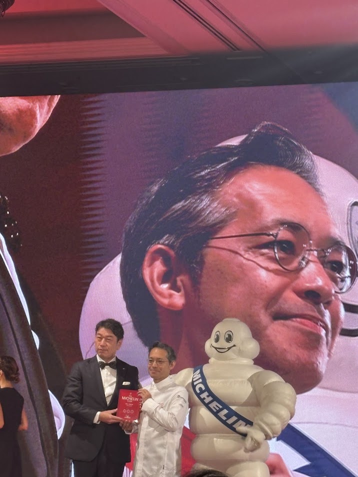 画像2: 新三つ星 1 軒、新二つ星 3 軒、新一つ星 14 軒