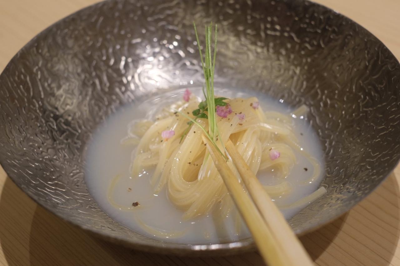 画像37: 【試食レポ】鮨屋が始めた「肉を焼かない焼肉」が銀座に！『焼うお いし川 銀座凛華楼』がオープン