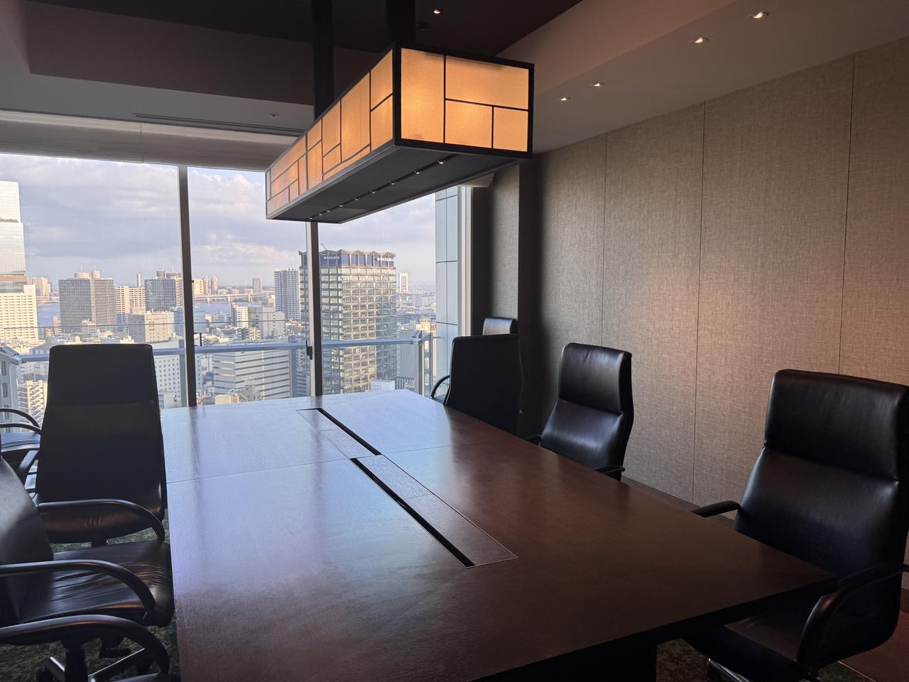 画像: ミーティングルーム