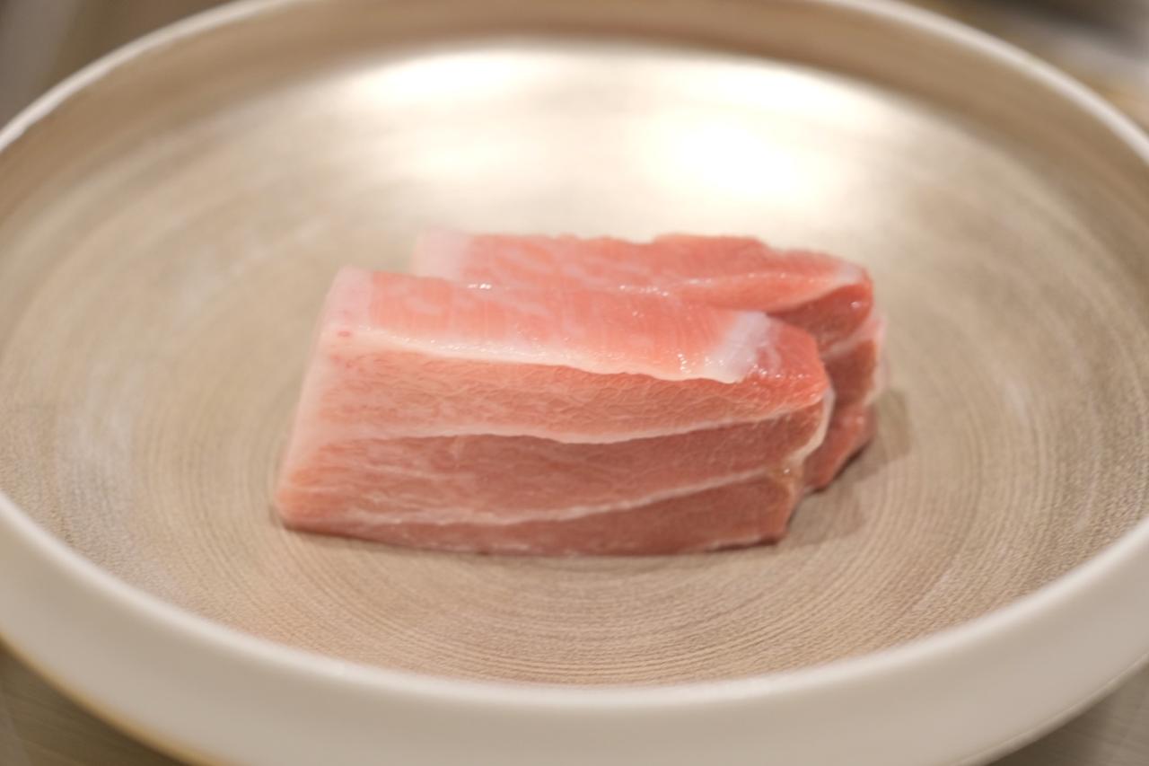 画像12: 【試食レポ】鮨屋が始めた「肉を焼かない焼肉」が銀座に！『焼うお いし川 銀座凛華楼』がオープン