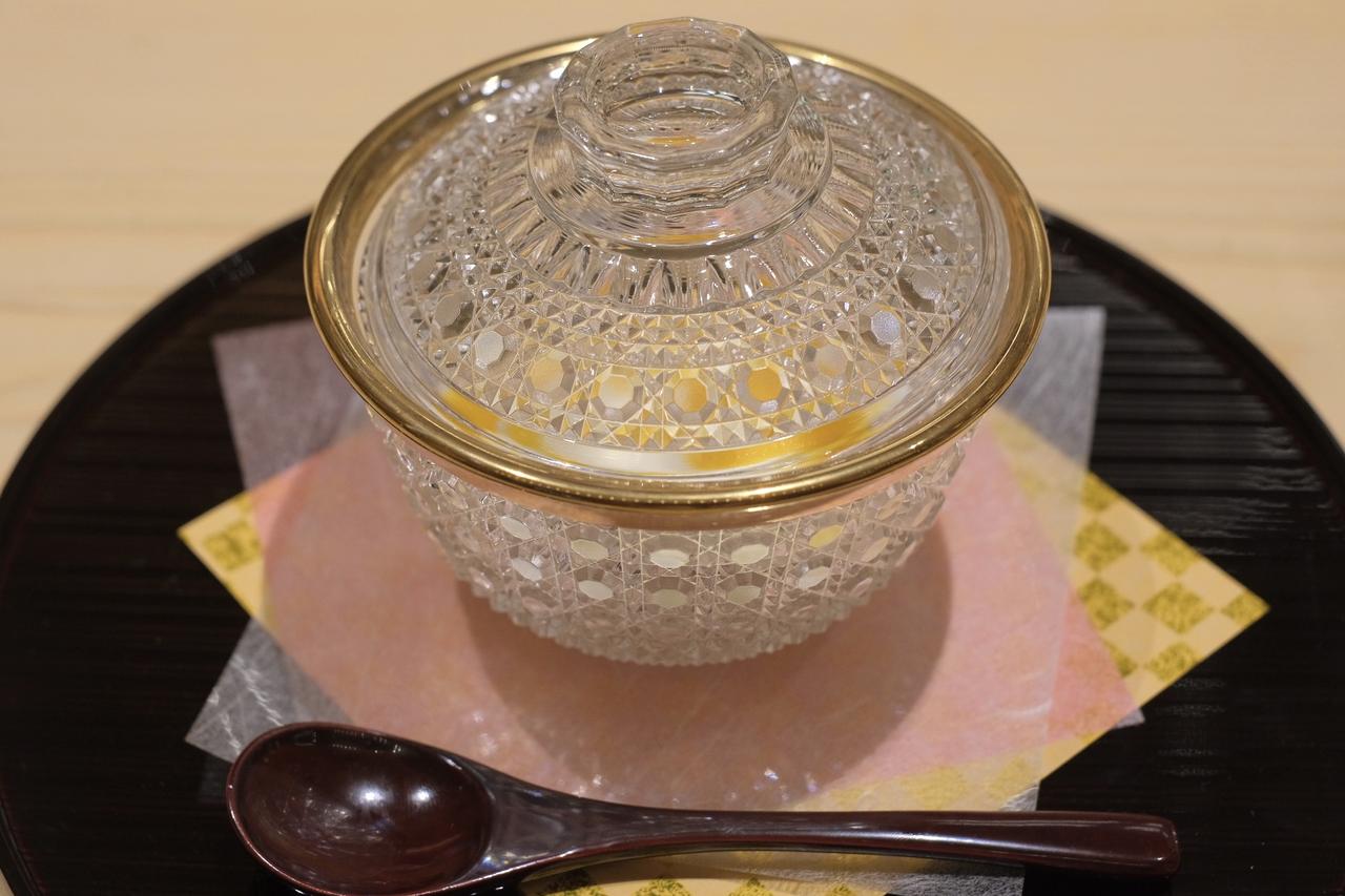 画像40: 【試食レポ】鮨屋が始めた「肉を焼かない焼肉」が銀座に！『焼うお いし川 銀座凛華楼』がオープン