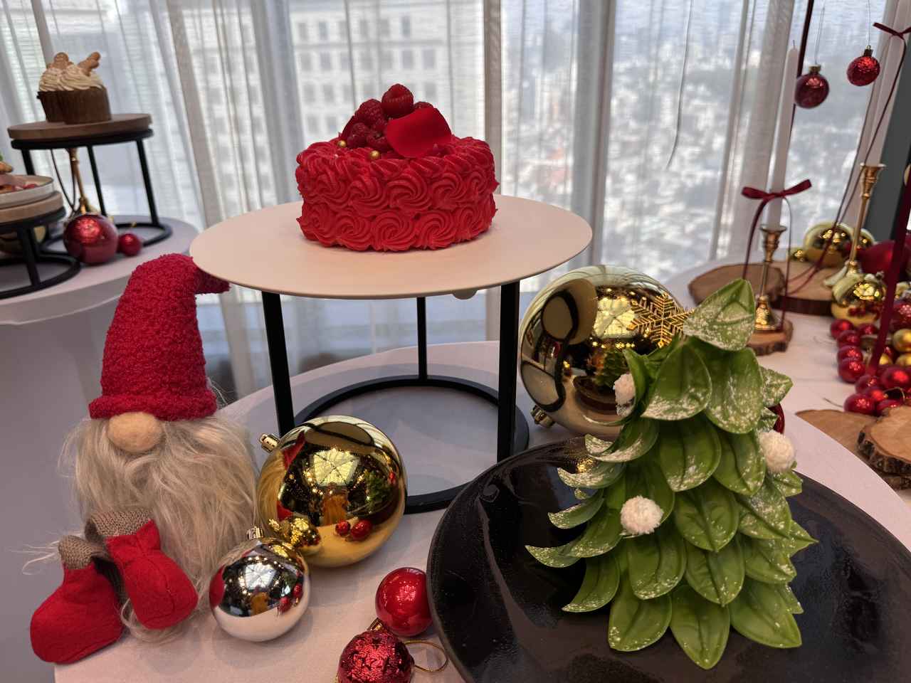 画像: サンタの工房から届く、甘くて華やかな贈りもの