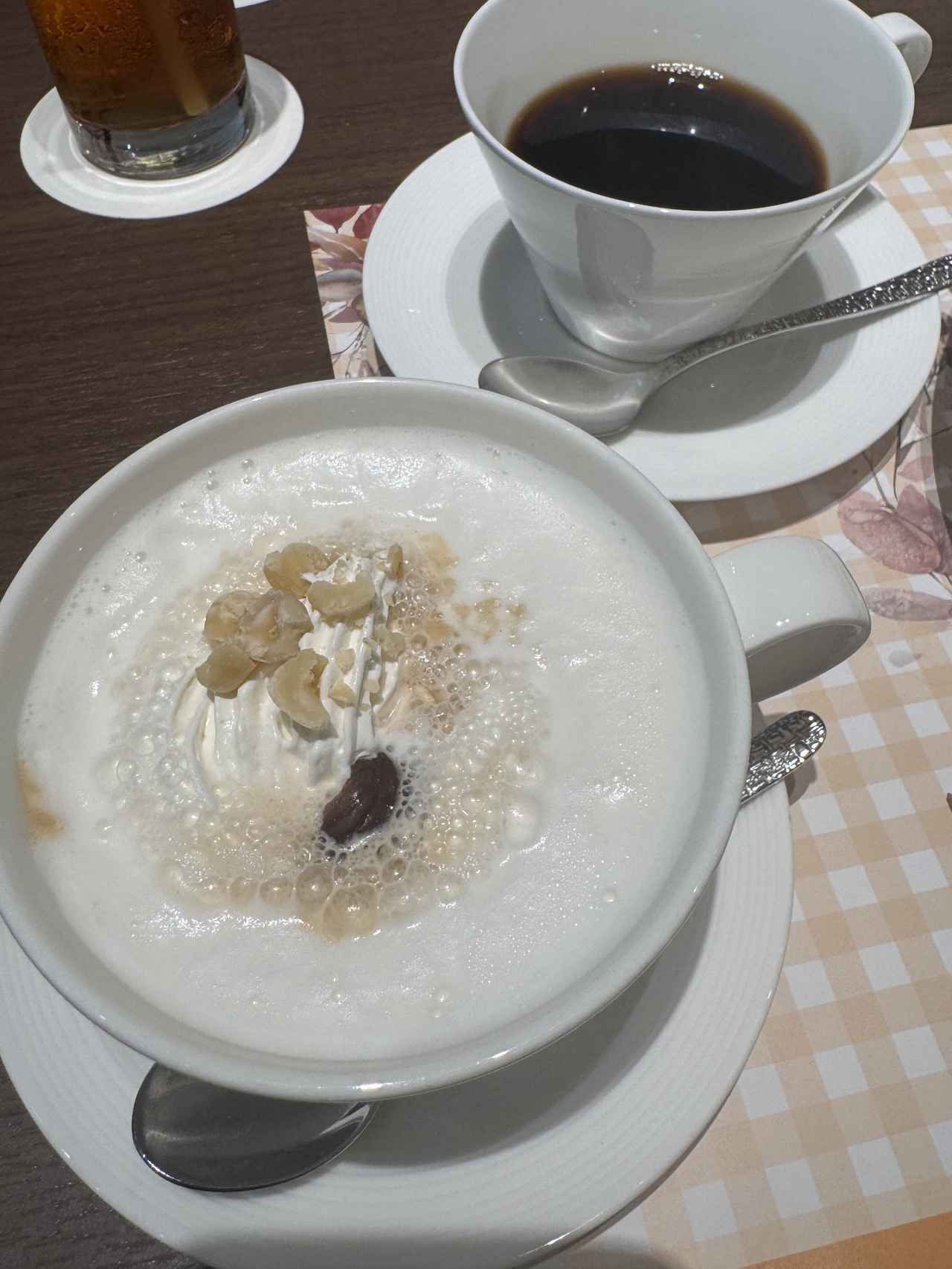 画像: マロンラテ ドリンクは席のQRコードからオーダー!