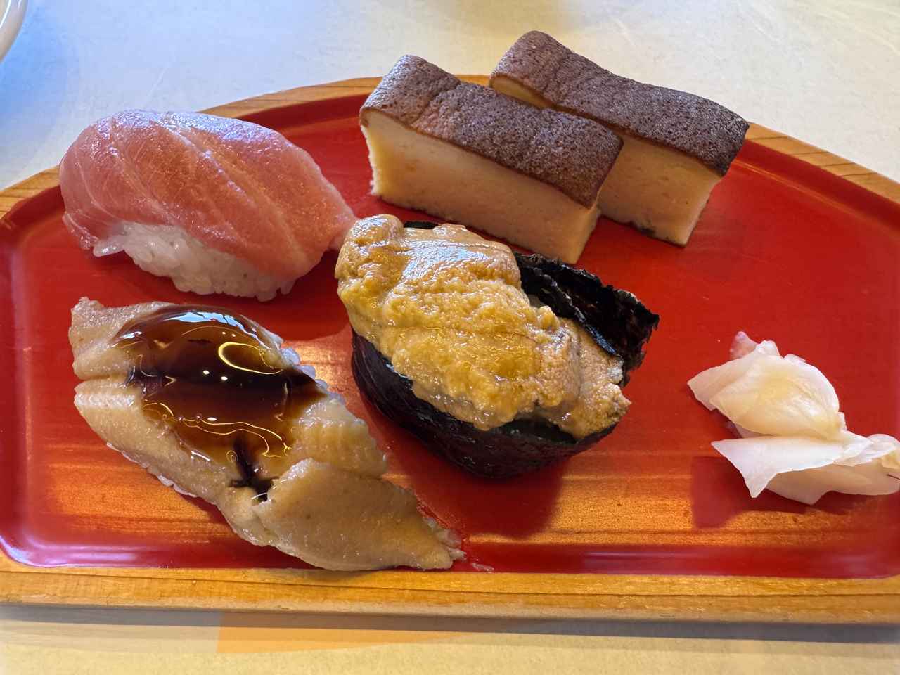 画像: 大とろ、穴子、玉子焼き、雲丹