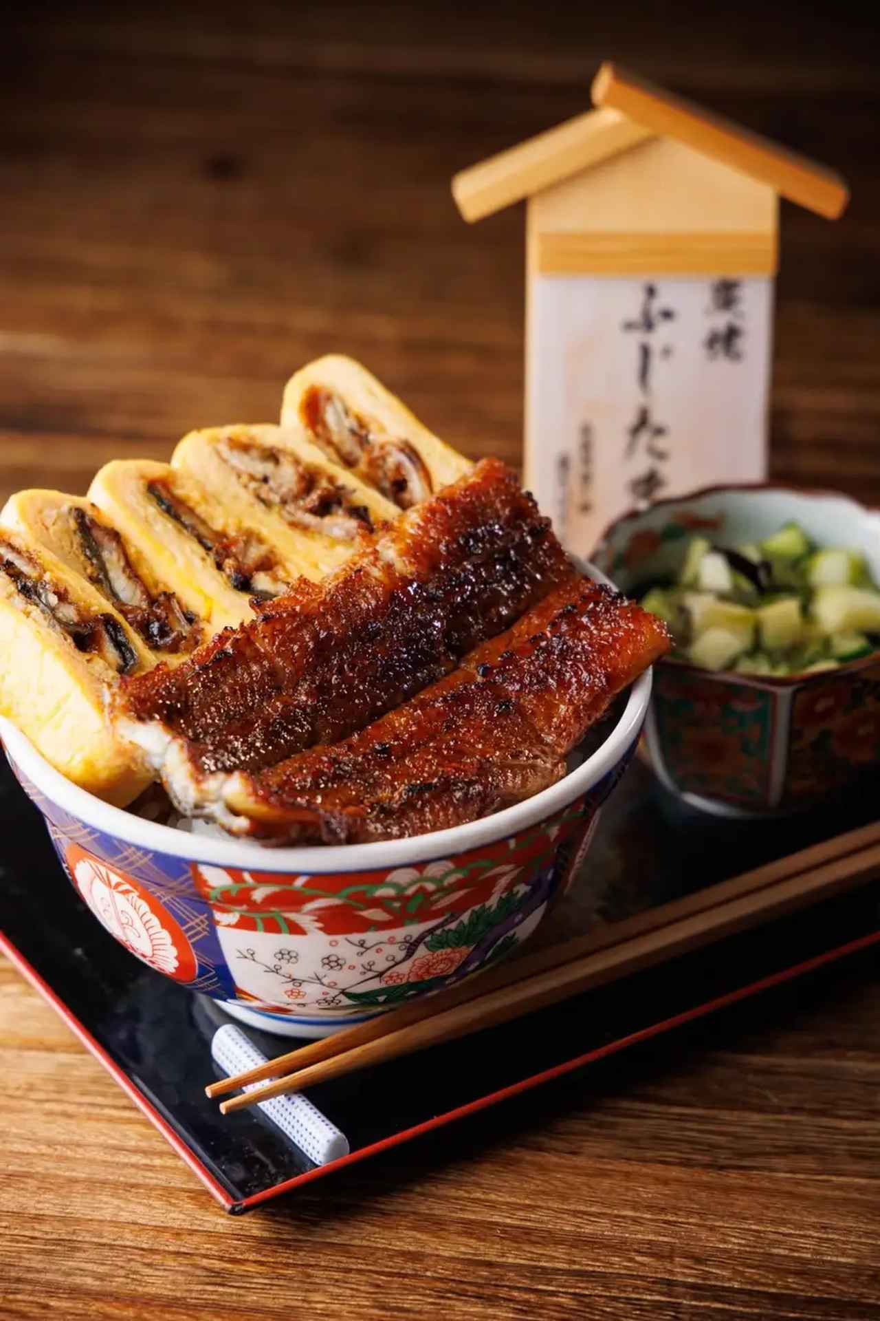 画像: 「うなぎ」と「うまき」が一つに楽しめるその名も「ふじたま丼」2800円(税込)