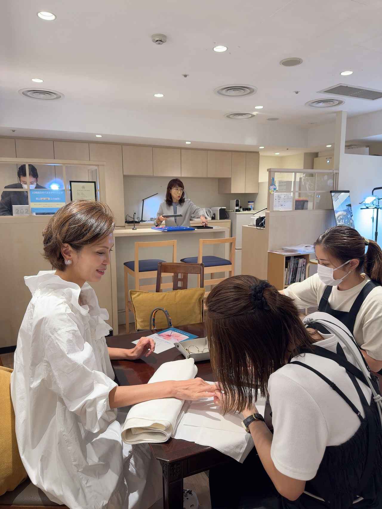 画像4: 秋の装いは“手元”から♡時計ベルトとネイルケアで叶える「手元の衣替え」体験イベント開催