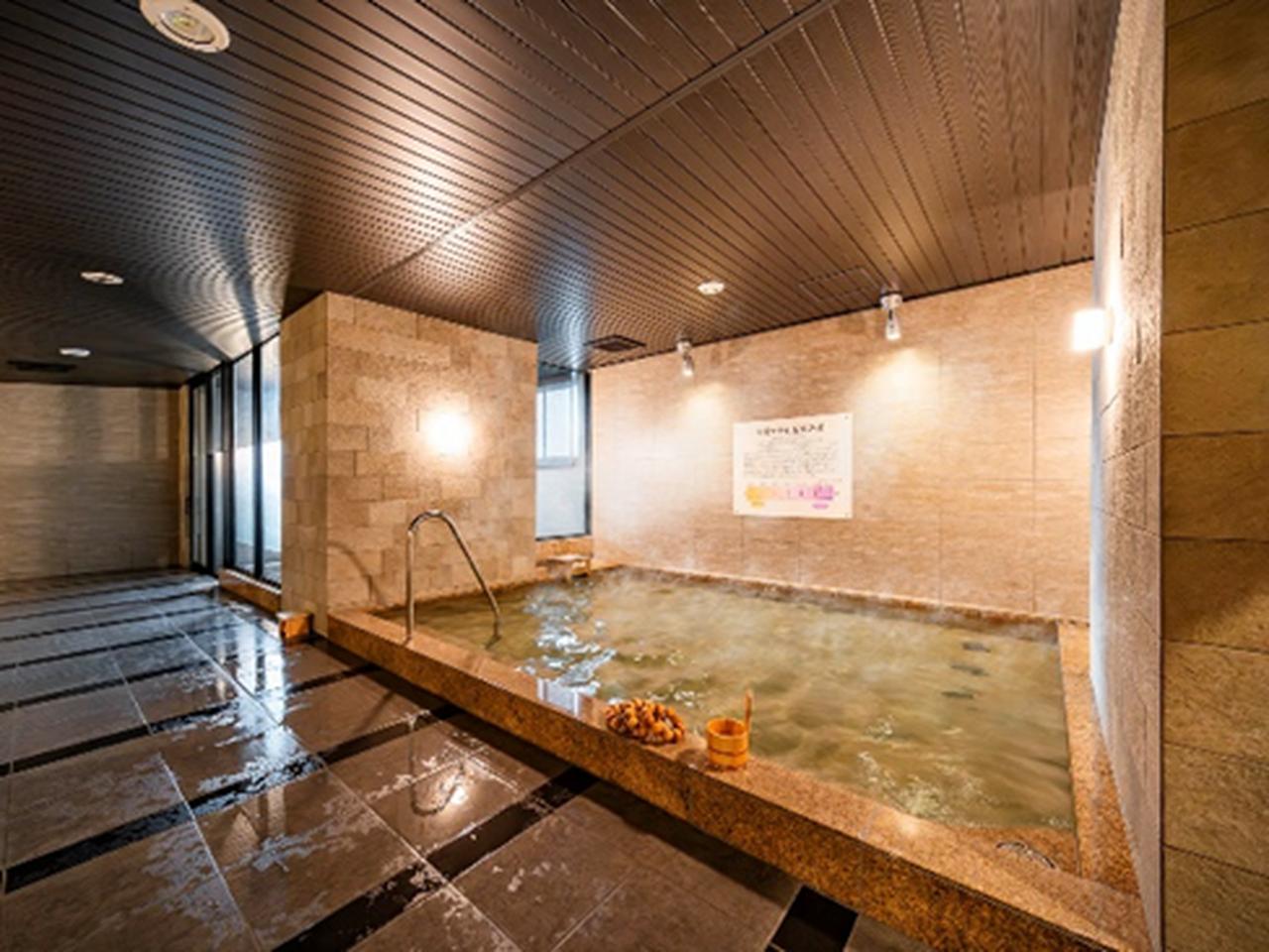 画像1: 天然温泉「絢爛つつじ 美肌の湯」でリラックス