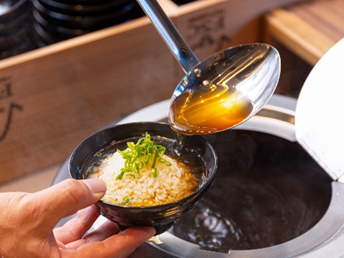 画像2: ラウンジで過ごす贅沢な夜時間