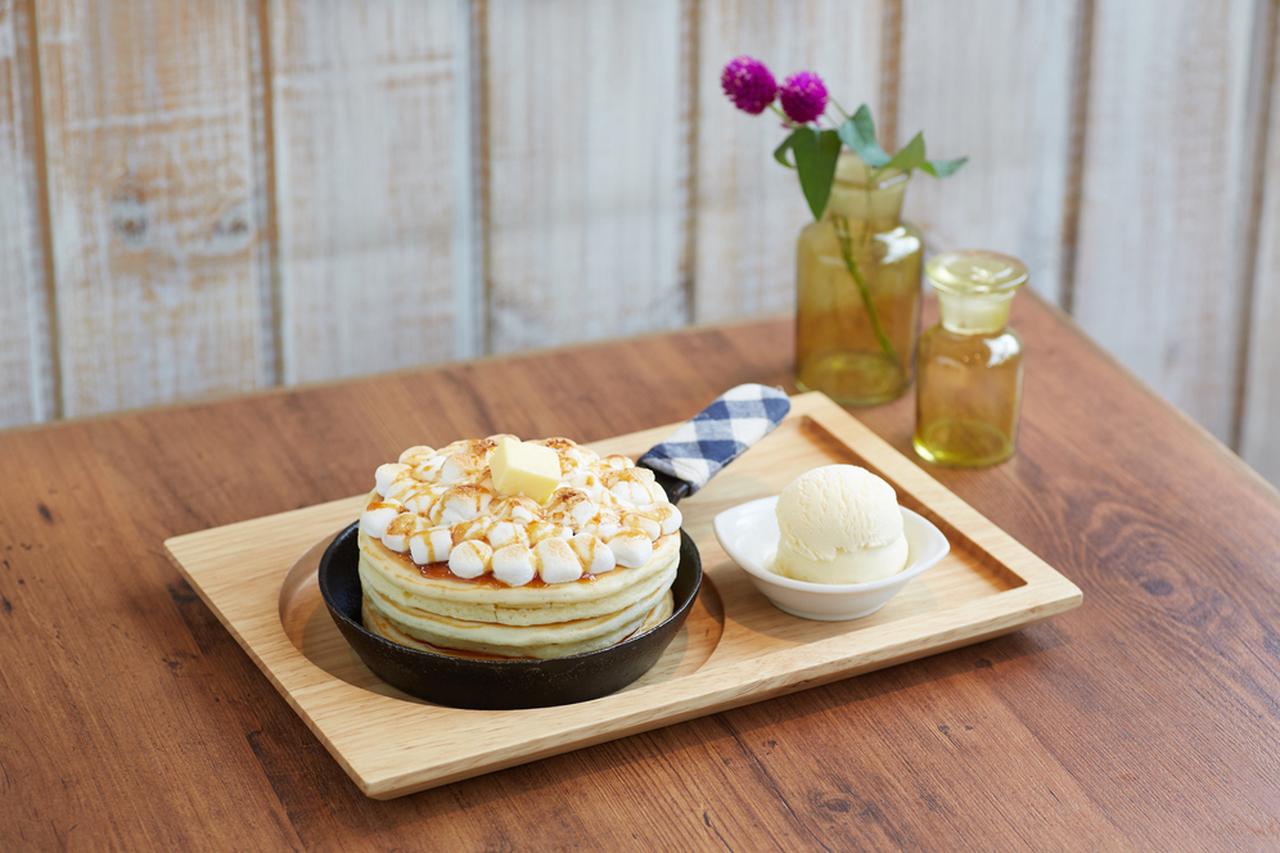 画像: おすすめメニュー②:焼きマシュマロと焦がしキャラメルのパンケーキ