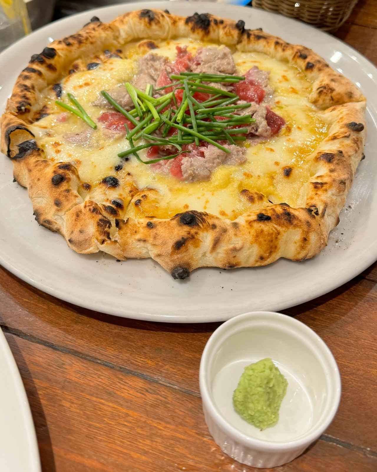 画像4: 【麻布十番×とっておきの一軒】「SAVOY」のカウンタースタイルの窯焼きピザが今アツい