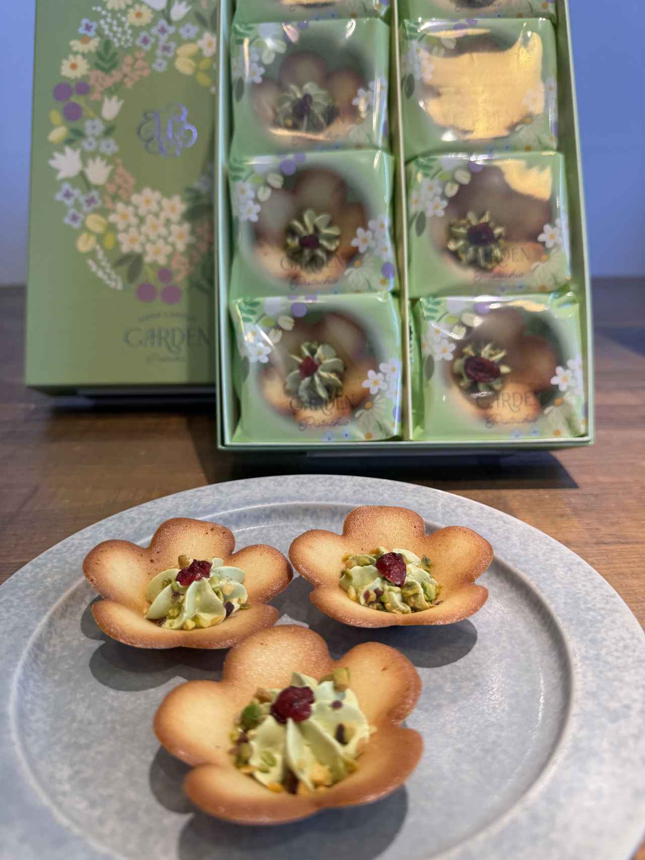 画像: 花ラング ピスタチオ：4個入 908円（税込）／8個入 1,815円（税込）