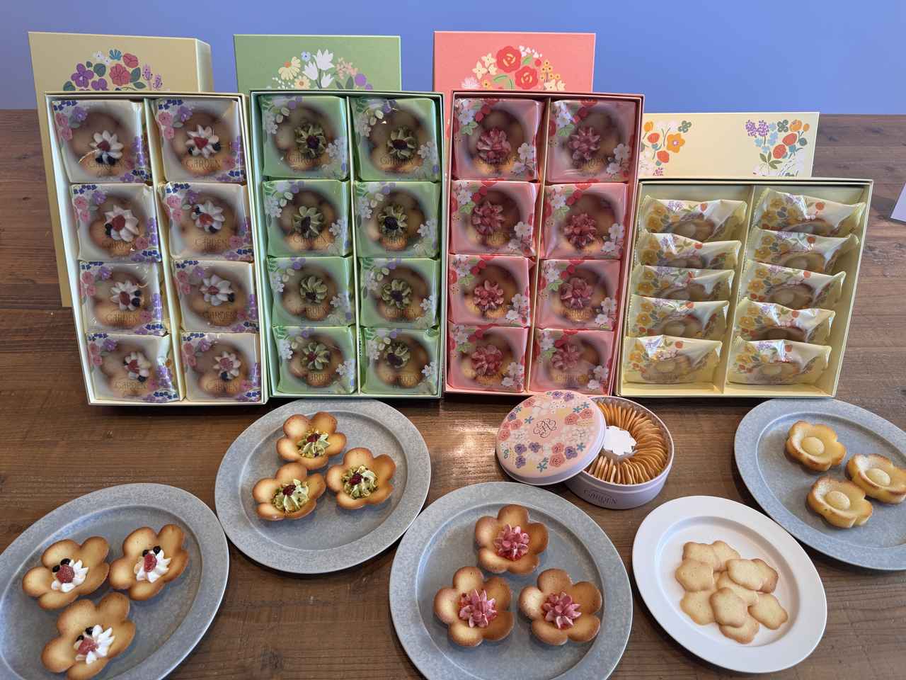 画像2: “咲く咲く食感”とふわふわクリームの花ラングが、専門店仕様に