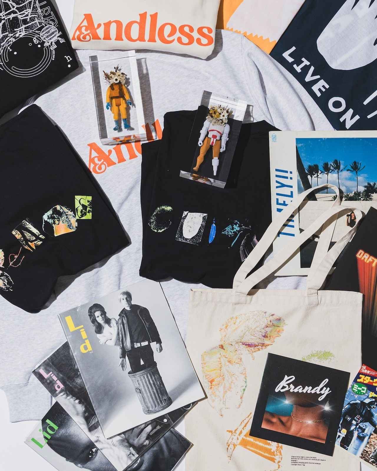 画像: アートブックやカルチャー誌、オブジェやライフスタイル雑貨も並ぶ