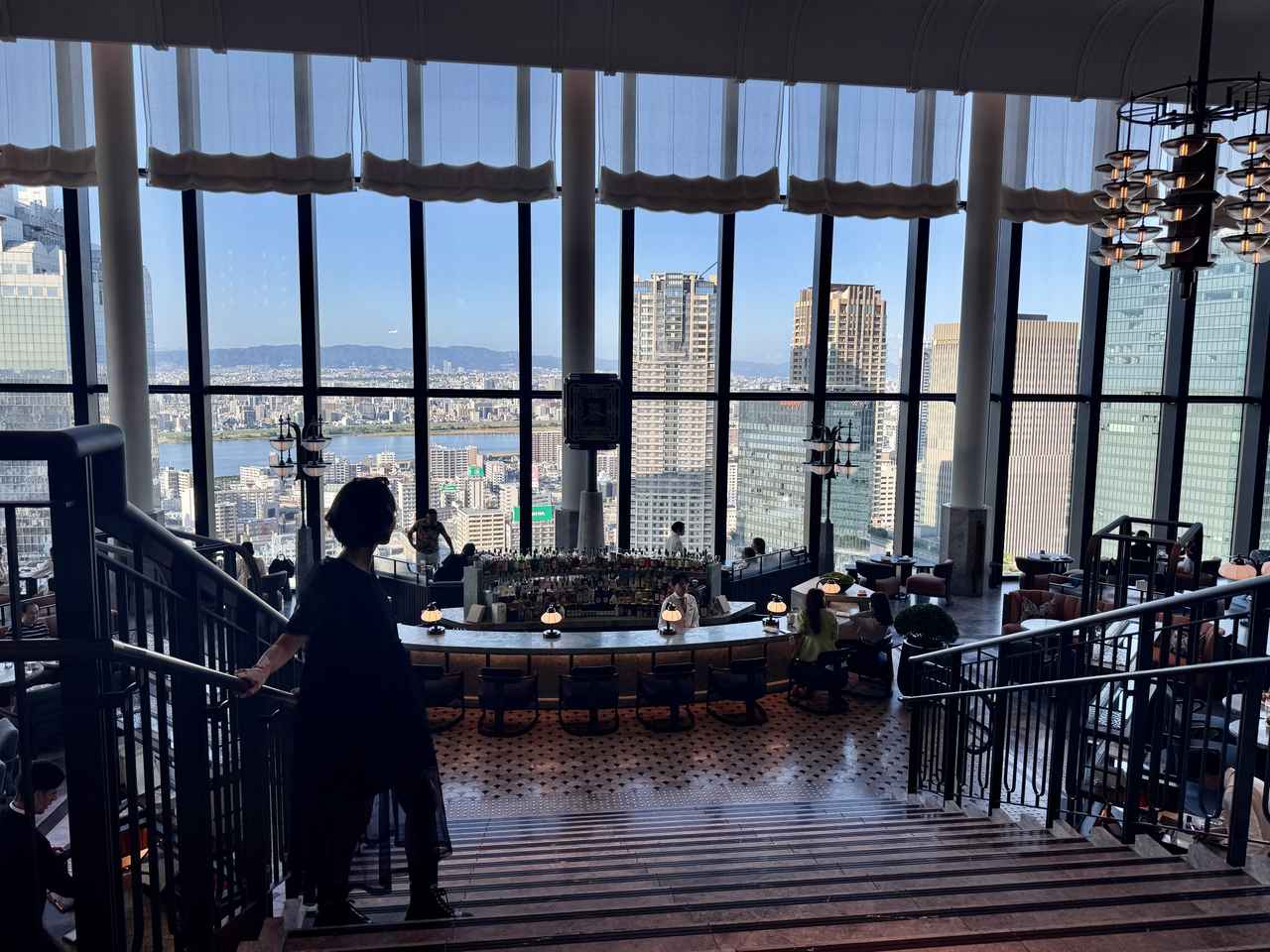 画像3: 世界最高峰のラグジュアリー「ウォルドーフ・アストリア」が大阪に誕生♡吹き抜け空間で味わう優雅なアフタヌーンティー