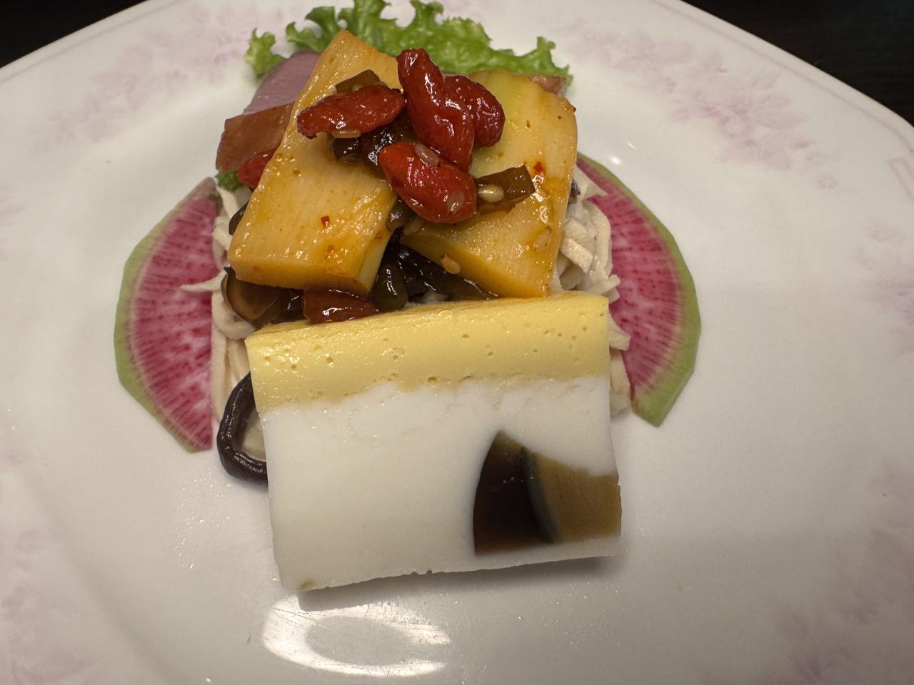 画像: 前菜三種盛り