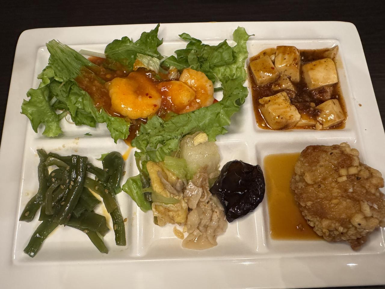 画像2: 夜は中華セミビュッフェで、満足感たっぷり