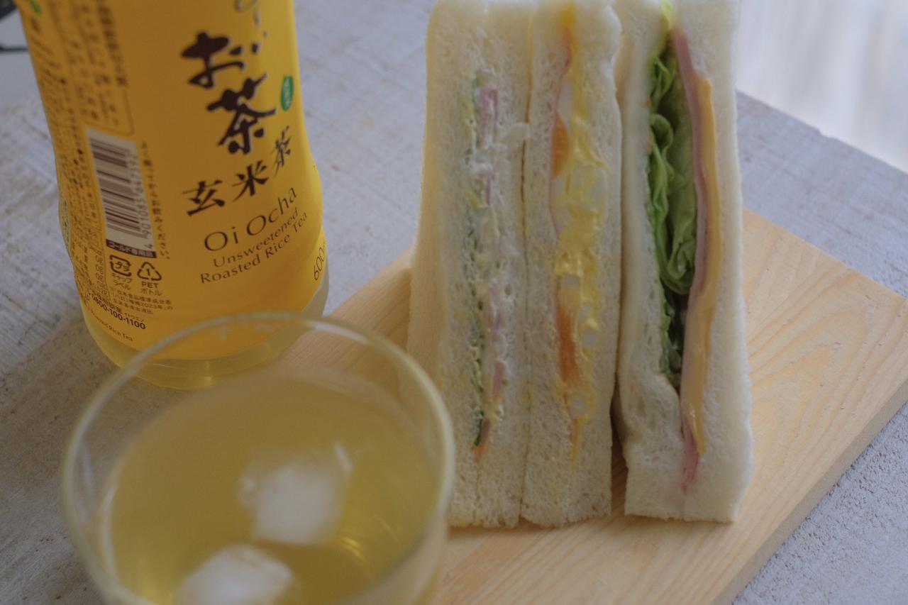 画像4: 【試飲レポ】大谷選手の朝夕のリラックスタイムを描いた『お~いお茶 ほうじ茶・玄米茶「なにもやらない時間」篇』放映中!