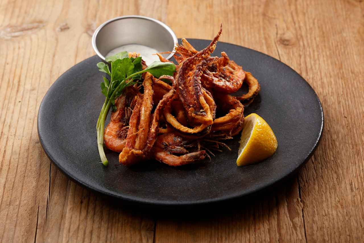 画像: 静岡県産”幸えび”とカラマリのフリット 1,400円