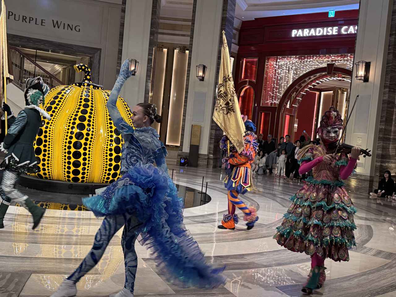 画像4: 一歩足を踏み入れた瞬間、アートの世界へ