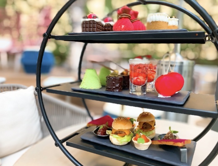 画像6: 【試食レポ】サンタさんが大ピンチ?!テラスでもいただける、あのホテルのクリスマスアフタヌーンティーが可愛すぎ♡