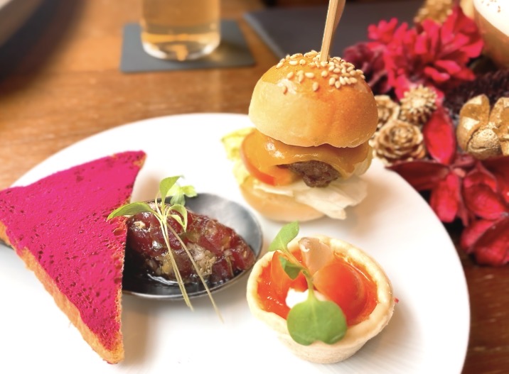 画像15: 【試食レポ】サンタさんが大ピンチ?!テラスでもいただける、あのホテルのクリスマスアフタヌーンティーが可愛すぎ♡