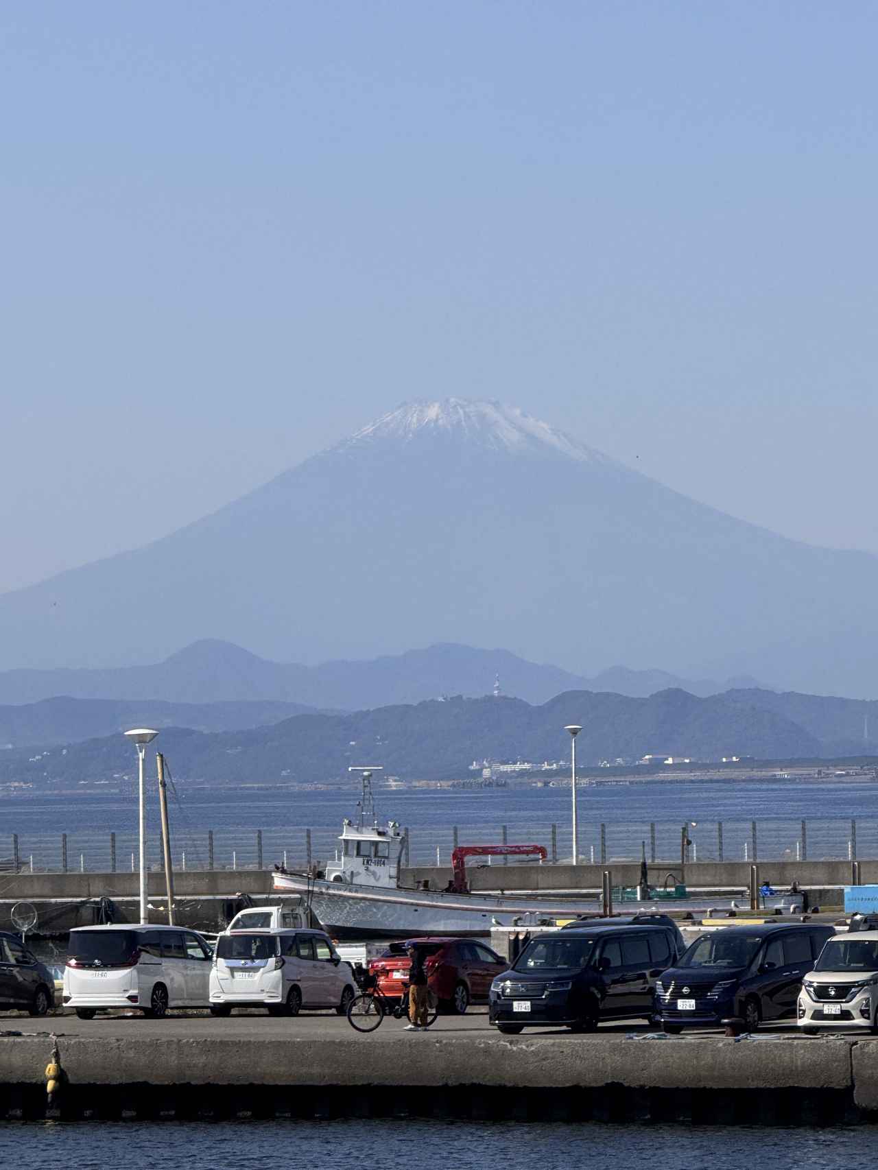 画像: 弁天橋から望む富士山