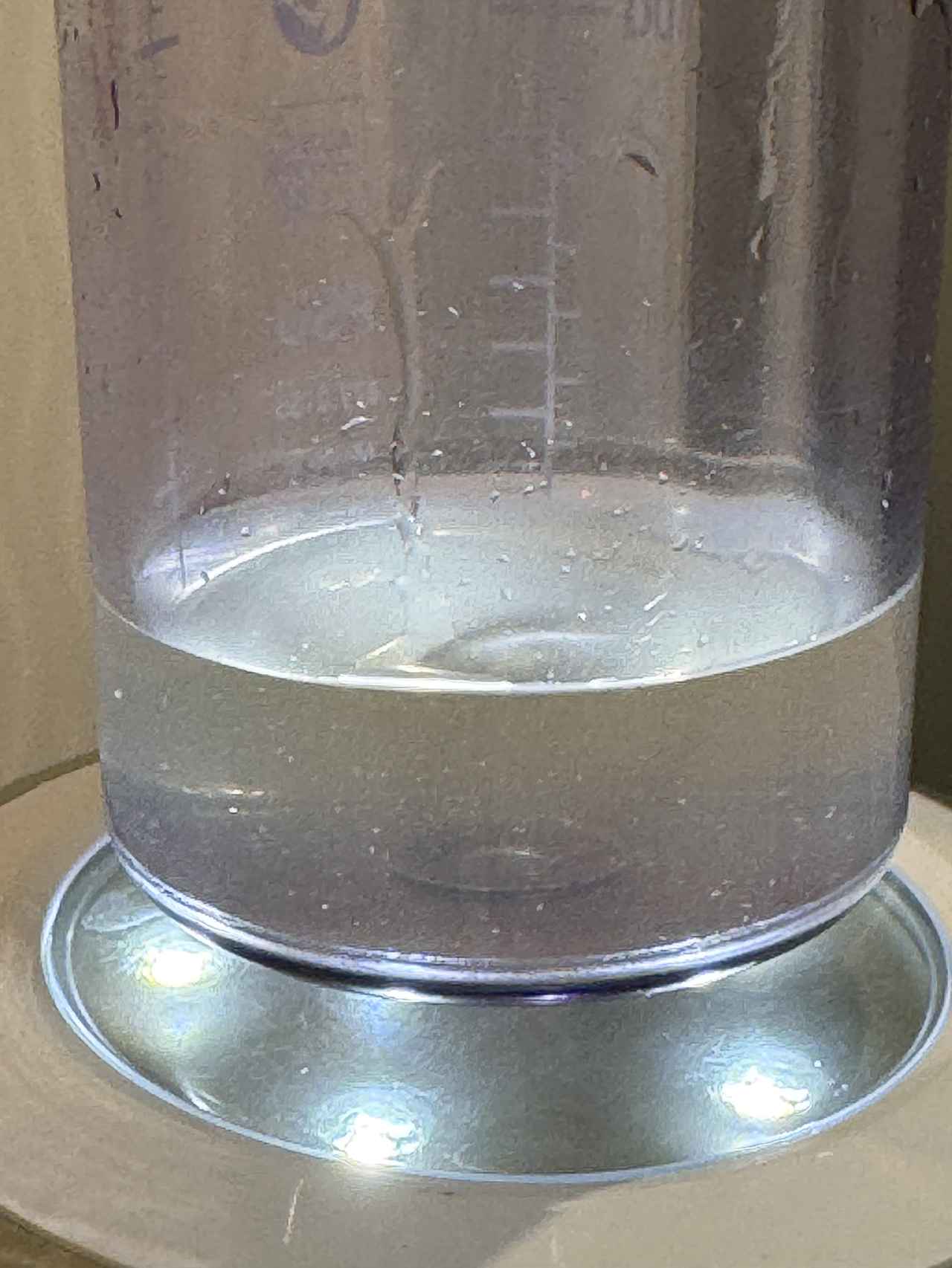 画像: とれた角栓など汚れ