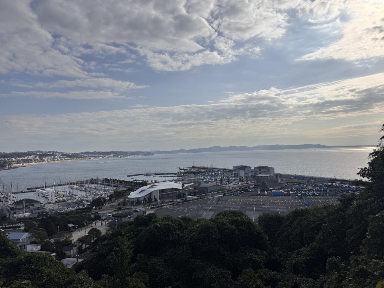 画像: 泊まって味わう“島の余白”。和モダンな客室で、大切な人と過ごす至福のひととき