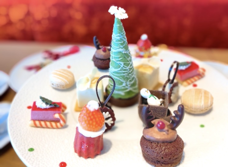 画像4: 心温まるティータイムを、絶景と共に…！クリスマスアフタヌーンティーは、あのホテルの「ファミリーホームパーティー」がおすすめ♡