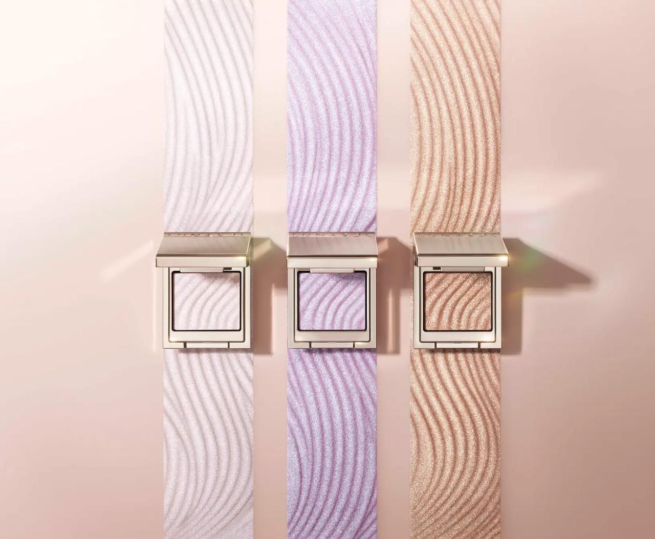 画像: ルナソル モノアイカラーレーション 限定3色 3,520円(税込) EX12 Crystal Fragment 限定 EX13 Innocent Breath 限定 EX14 Topaz Reflet 限定