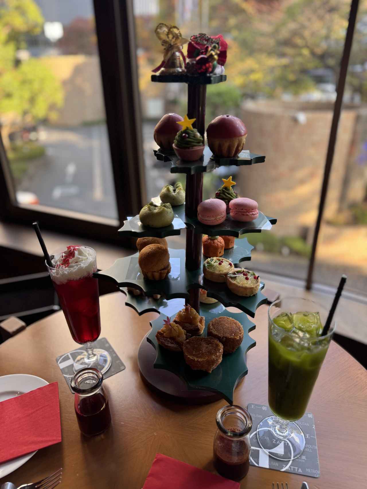 画像11: 【ヒルトン東京】パンが主役のクリスマスアフタヌーンティー「プティ・ブーランジェリー」開催