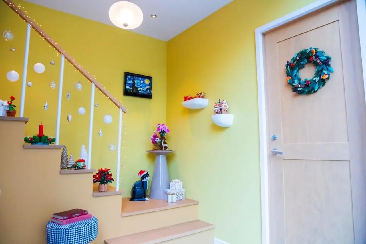 画像1: レゴⓇ製品で“遊び心あふれる”クリスマスのホームデコレーションアイデア