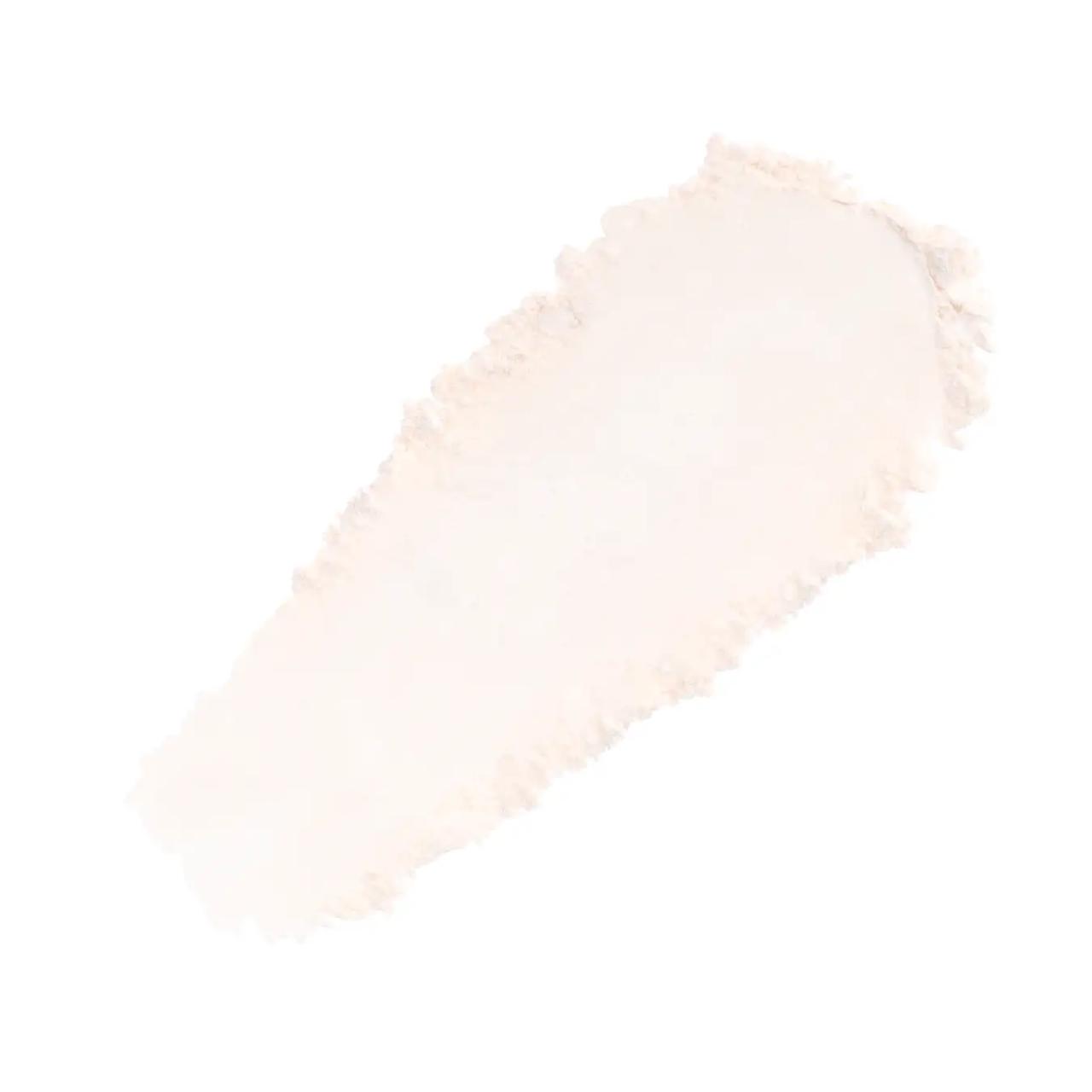 画像: 02 ヒアルベージュ 肌なじみよく影を飛ばす ホワイトベージュ