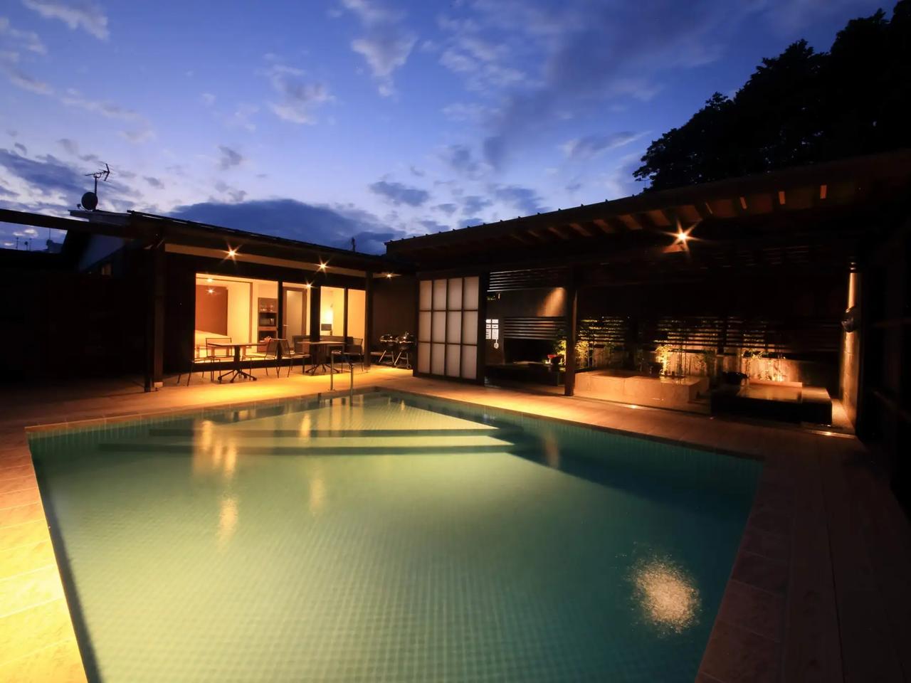 画像: 3種の露天風呂風呂と内風呂を完備